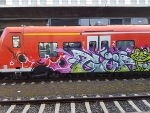 Photo 17 from Graffiti